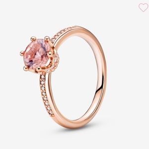 NWT Pandora Pink Sparkling Crown Solitaire Ring